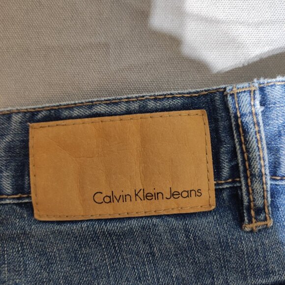 Vintage Calvin Klein Jeans men's size 32X31 hard washed denim blue straight leg - Picture 5 of 15